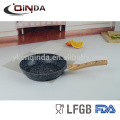 Sartén de revestimiento de piedra de granito forjado de aluminio con mango de madera